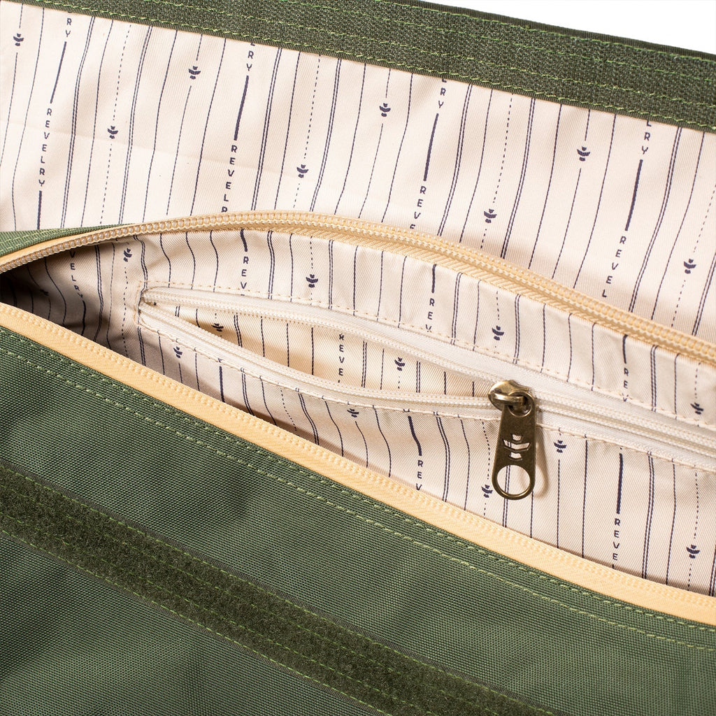 Revelry The Continental - Smell Proof Large Duffle