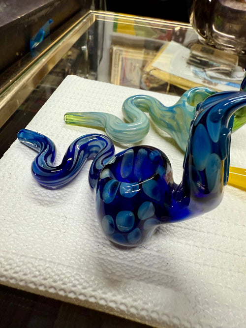 5” Cobra Tobacco Dry Herb Hand Pipe Borosilicate Glass - Colors May Vary | Ziggy's Miami