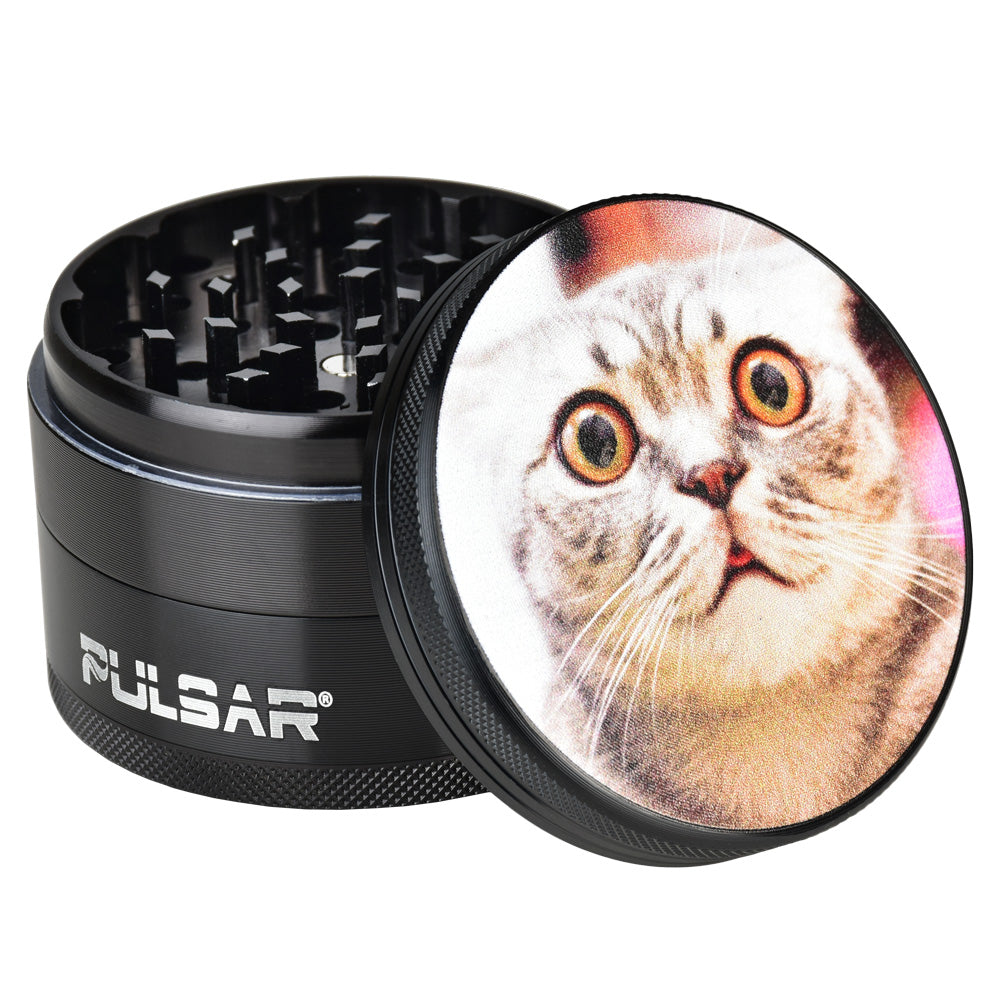 Mystery Box 2 – Assorted Glass Pipes & Grinder