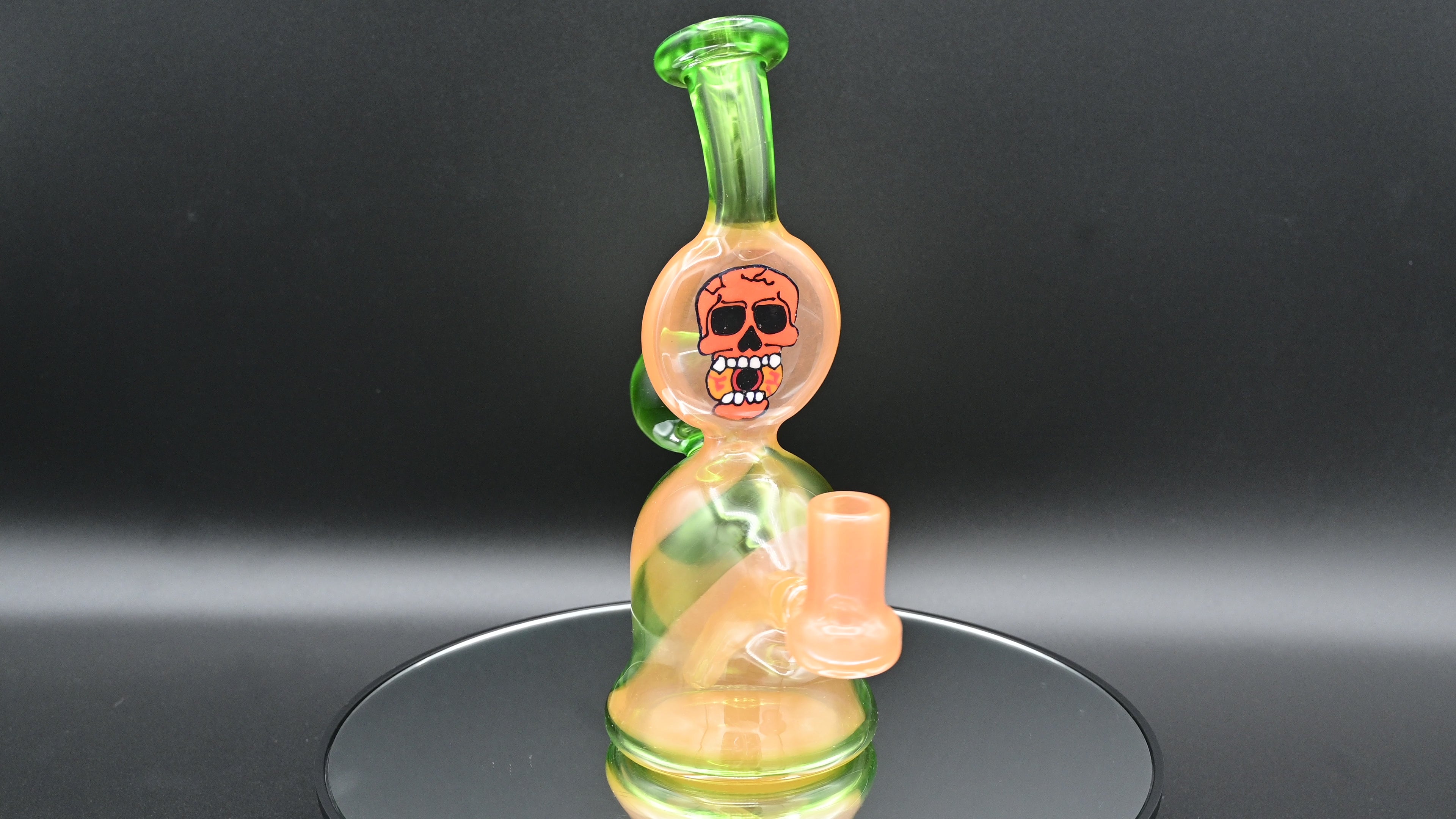 7 Red Beard Skull Flip Tube